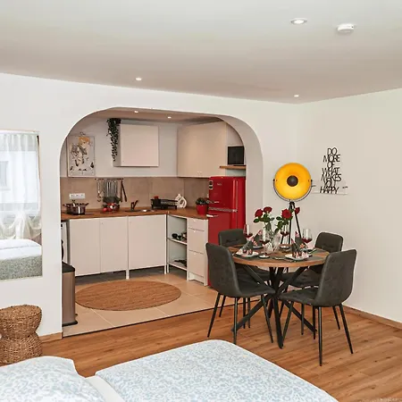 Apartment Kalos *